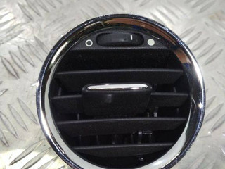 дефлектор обдува салона Alfa Romeo Giulietta 3 поколение 2011, 226541