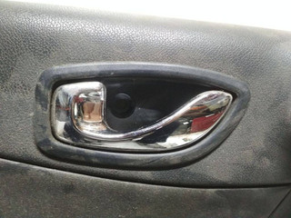 ручка внутренняя передняя левая Renault Koleos 1 поколение 2008