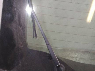 щеткодержатель задний Toyota Prius 2 поколение 2006