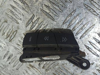 кнопки управления на руле Peugeot Boxer 2 поколение 2011, 61806398A