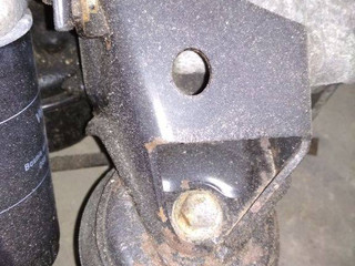 подушка крепления двигателя Volkswagen Sharan 1 поколение 1996, 1.9 л., дизель, МКПП