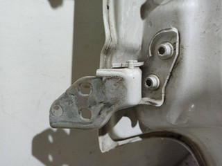 петля двери Peugeot Boxer 2 поколение 2008