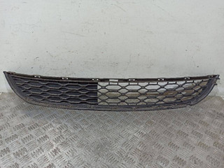 заглушка (решетка) в бампер Renault Twingo 2 поколение 2012, 622547230R