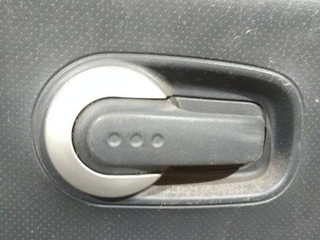 ручка внутренняя задняя левая Nissan Note E11 [рестайлинг] 2010