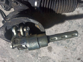 рулевой карданчик Renault Scenic 1 поколение 1998