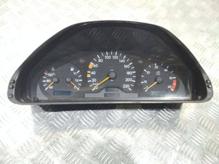 щиток приборов (приборная панель) Mercedes-Benz E-Класс W210/S210 1998, 2105400548