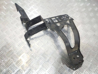 крепление бампера BMW 5 серия E60/E61 2005, 51647163484