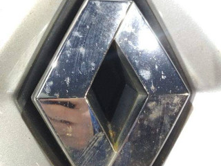 эмблема Renault Clio 3 поколение 2008, 8200259267