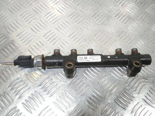 топливная рампа Peugeot 5008 1 поколение 2011, 1.6 л., дизель, МКПП, 9684753080