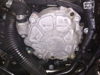 насос вакуумный Audi A4 B7 2008, 2.0 л., дизель, МКПП, 03L145100