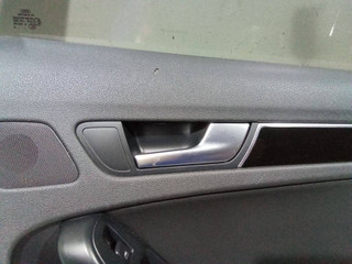 ручка внутренняя задняя правая Audi A4 B7 2008