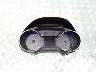щиток приборов (приборная панель) Opel Crossland X 1 поколение 2018, 9828207880