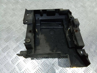 полка аккумулятора Renault Laguna 2 поколение 2003, 8200003065