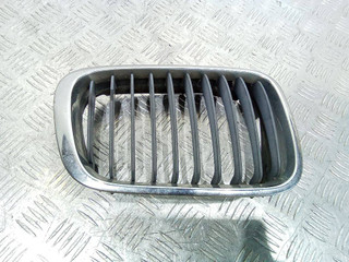 решетка радиатора BMW 3 серия E46 2002, 61697910, 8195056