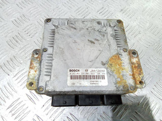 блок управления двигателем Renault Laguna 2 поколение 2003, 1.9 л., дизель, 8200309316