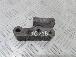 кронштейн генератора Opel Zafira 1 поколение (A) 1999, 1.6 л., бензин, МКПП, 90571831