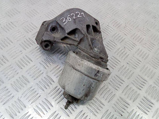 подушка крепления двигателя Opel Zafira 1 поколение (A) 1999, 1.6 л., бензин, МКПП, 90497255