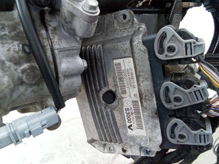 блок управления двигателем Renault Modus 1 поколение 2005, 1.6 л., бензин, МКПП, 8200411717, 8200376474