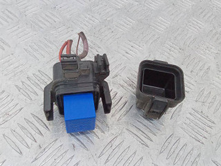 блок реле Renault Megane 3 поколение 2010, 243800013R