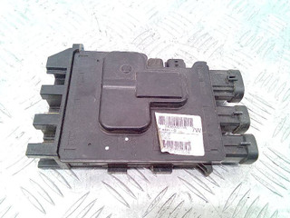 блок предохранителей Renault Megane 3 поколение 2010, 1.9 л., дизель, МКПП, 243800011R