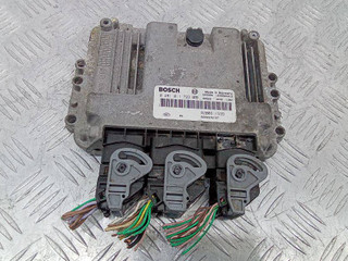 блок управления двигателем Renault Laguna 2 поколение 2004, 8200311539