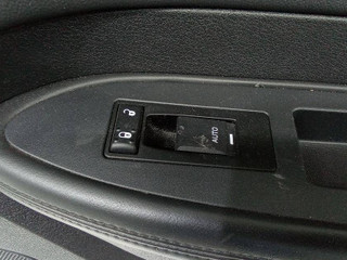 кнопка стеклоподъемника двери Chrysler 300C 1 поколение 2008