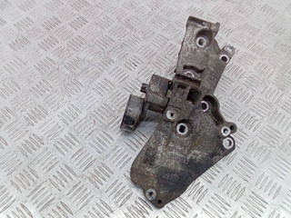 кронштейн генератора Renault Scenic 3 поколение 2010, 1.5 л., дизель, МКПП, 8200669495