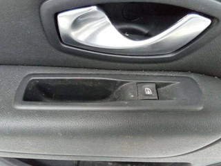 кнопка стеклоподъемника двери Renault Laguna 3 поколение 2008, хетчбэк 5 дв.