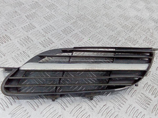 решетка радиатора Nissan Almera Tino V10 [рестайлинг] 2005, 62332BU000