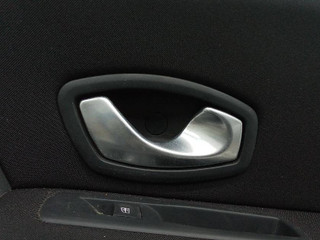 ручка внутренняя задняя правая Renault Laguna 3 поколение 2011