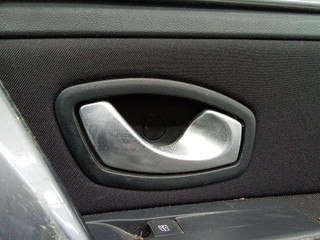 ручка внутренняя передняя правая Renault Laguna 3 поколение 2009