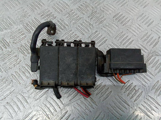 блок предохранителей Volkswagen Polo 4 поколение 2005, 5Z0937548C