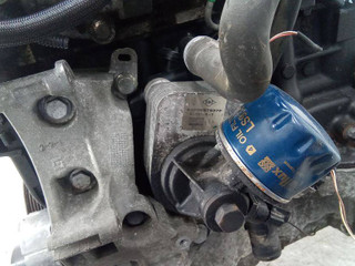 теплообменник масляного фильтра Renault Clio 3 поколение 2005, 1.5 л., дизель, МКПП, 8200267937