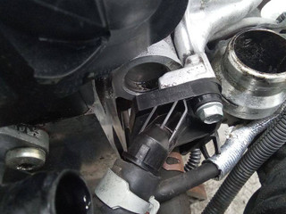 фланец (тройник) системы охлаждения Nissan Note E11 2006, 1.5 л., дизель, МКПП, 8200337841