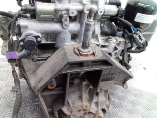 кронштейн КПП Renault Master 2 поколение [рестайлинг] 2010, 2.5 л., дизель, 8200417320