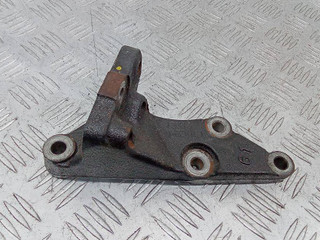 кронштейн двигателя Toyota Yaris XP9 2006, 1231533061
