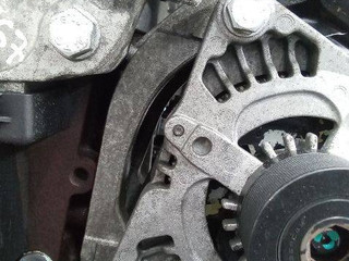 кронштейн генератора Ford Focus 2 поколение 2007, 2.0 л., дизель, МКПП