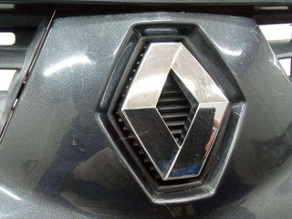 эмблема Renault Scenic 2 поколение 2005, 8200115115