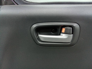 ручка внутренняя задняя правая Nissan Pixo 1 поколение 2011