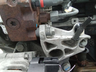 кронштейн ТНВД Renault Scenic 2 поколение 2006, 1.9 л., дизель, МКПП, 8200193773