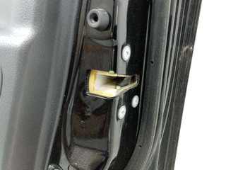 замок двери передней правой Suzuki Alto 5 поколение 2011