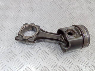 поршень IVECO Daily 3 поколение 2006, 2.8 л., дизель