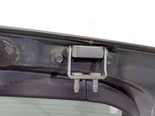 петля крышки багажника Hyundai i30 1 поколение 2008