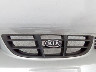 решетка радиатора Kia Cerato 1 поколение 2005