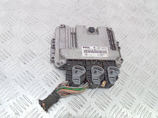 блок управления двигателем Renault Megane 3 поколение 2010, 1.9 л., дизель, МКПП, 0281015798, 237100055R