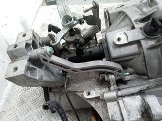 кронштейн КПП Volkswagen Golf 4 поколение 2005, 1.9 л., дизель, МКПП, 1K0199359