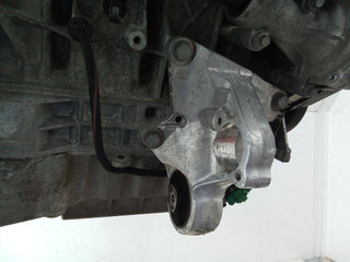 кронштейн полуоси Peugeot 206 1 поколение 2002, 2.0 л., бензин, МКПП