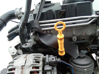 щуп двигателя SEAT Ibiza 4 поколение 2009, 1.4 л., дизель, МКПП, 045115611