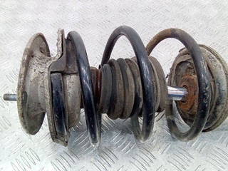 пружина передняя BMW 3 серия E46 2002
