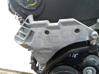 кронштейн двигателя Volkswagen Passat B6 2009, 2.0 л., дизель, МКПП, 03L199207